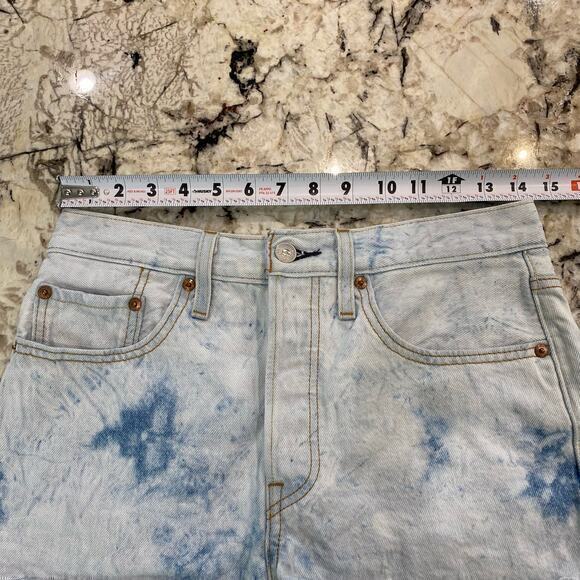 Levi’s 501 Original Fit High Rise Women’s Shorts size 27 - Picture 7 of 8